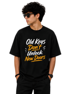 Old Keys Don’t Unlock New Doors Oversized UT27 T-Shirt – Motivational Streetwear
